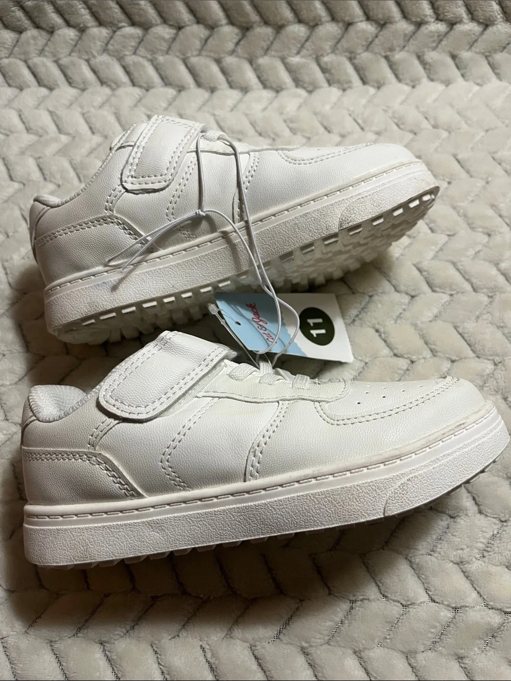 Cat & Jack White Kids Velcro Sneakers